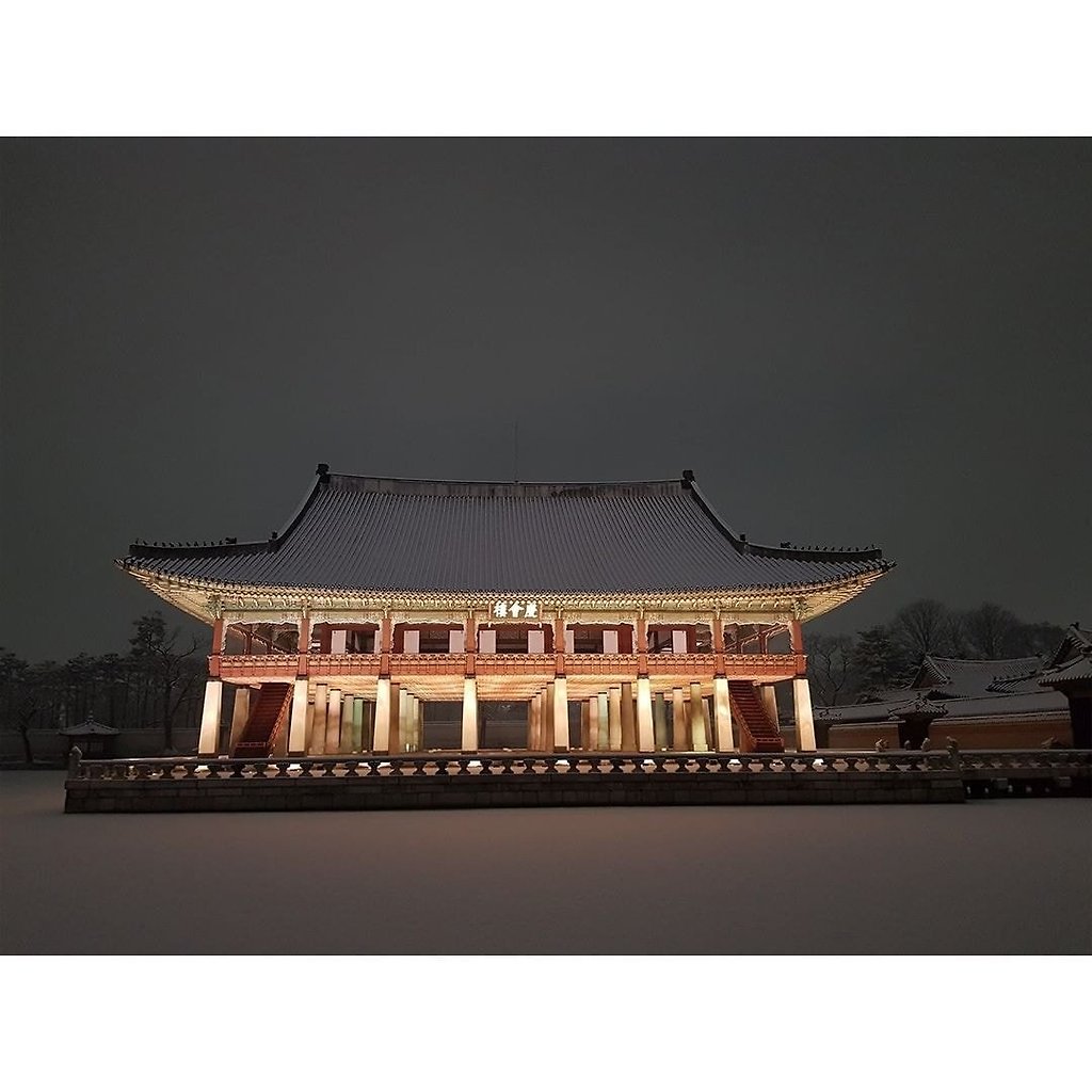 함박눈 품은 경복궁 - 꾸르