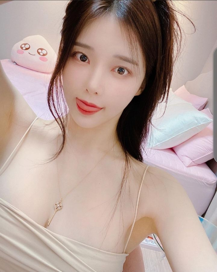 최근 타 플랫폼에서 아프리카로 넘어온 여BJ 3명 - 디쁠