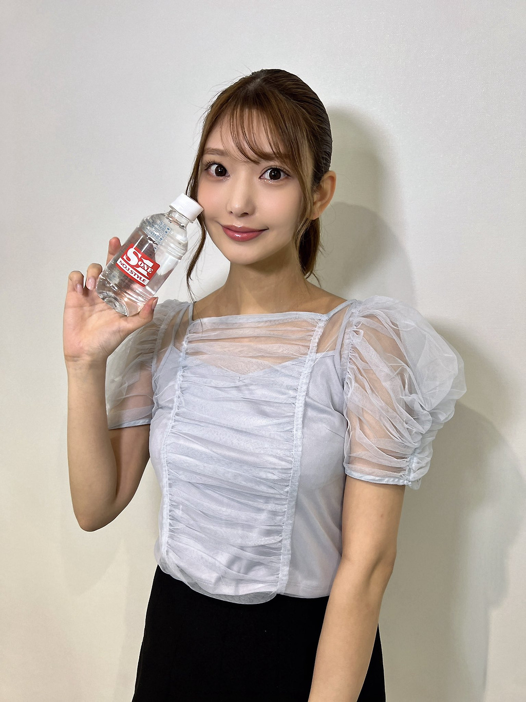 장신 슬랜더 AV배우 쿠라키 하나.jpg 