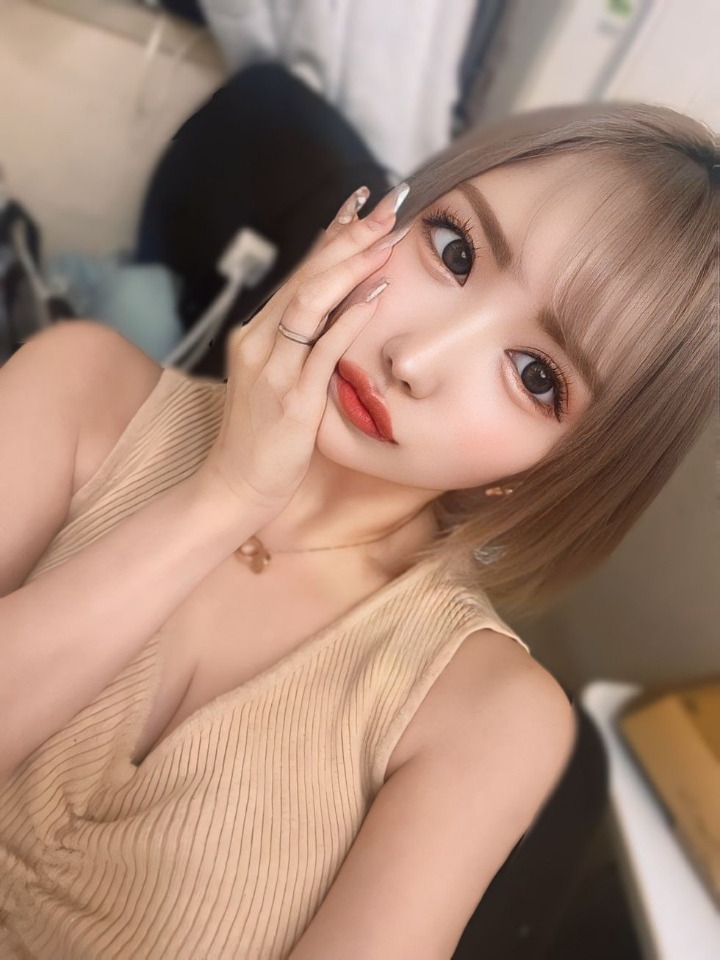 허리놀림이 장난 아닌 요망한 AV 신인 배우.jpg 
