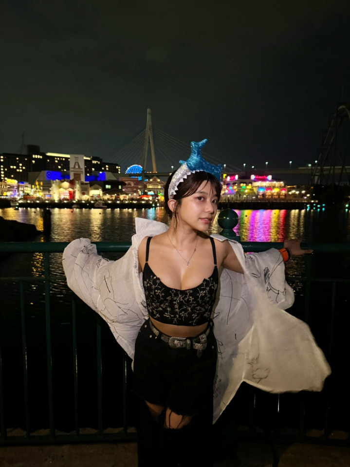 10월 신작 나왔는데 평가 미쳤다는 AV 배우.jpg 