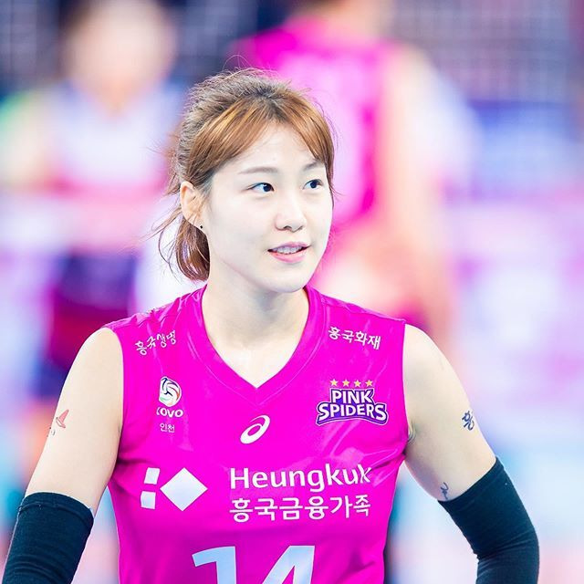 귀여운걸로 유명한 여자 배구선수 조송화 .jpgif