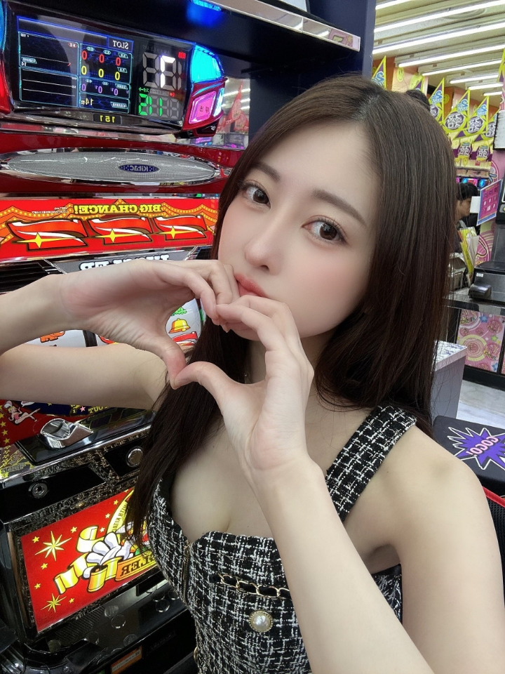 색기 있고 다리라인이 GOAT인 AV 배우.jpg 
