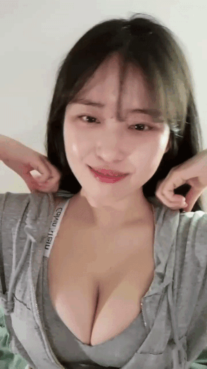 소람잉 : 살이 쪄보여 그래서 입고 있는 거라고.gif 소람잉 : 살이 쪄보여 그래서 입고 있는 거라고 - 