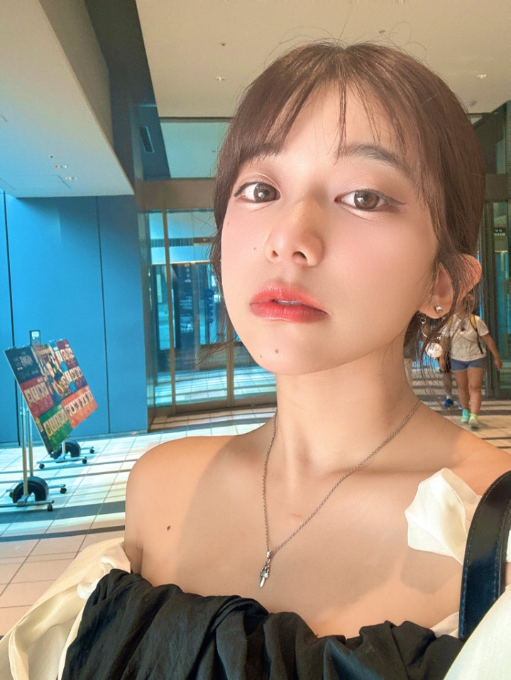 이쁘고 몸매도 좋고 연기 잘하고 키스 잘하는 AV 신인 배우.jpg 