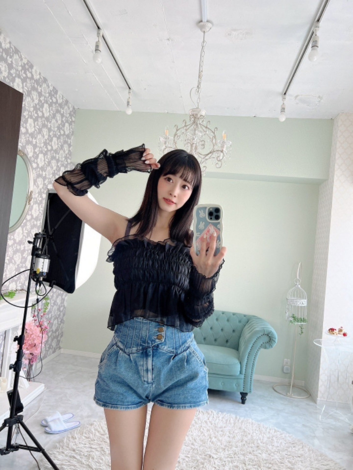 10월 데뷔 예징인 신인 AV 배우.jpgif 