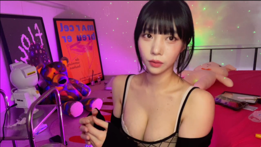 요즘 트위치 스트리머 중 제일 인기 많다는 배라소니.jpgif 요즘 트위치 스트리머 중 제일 인기 많다는 배라소니 - 