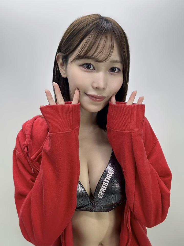 9월 데뷔작 대박난 몸매 좋은 AV 신인 배우.jpg 