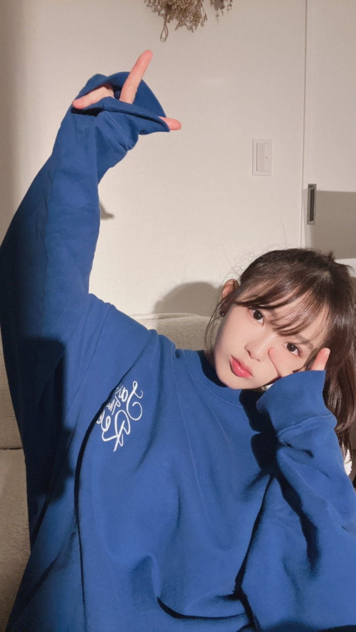 자연산 인증하는 일본녀 근황.jpgif 