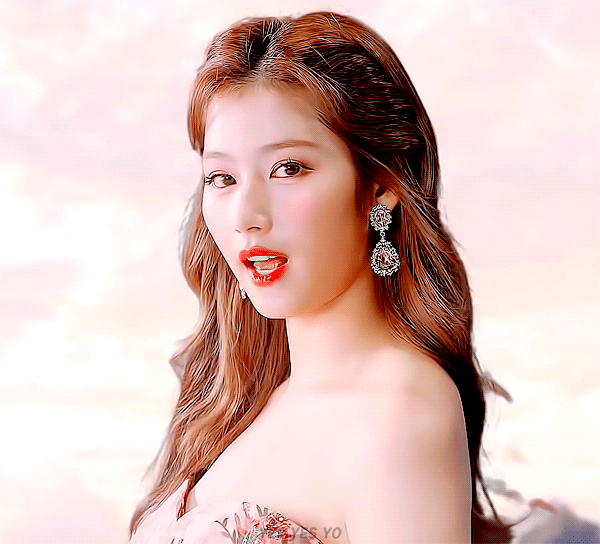 컴백한 트와이스 사나의 분위기 - 꾸르