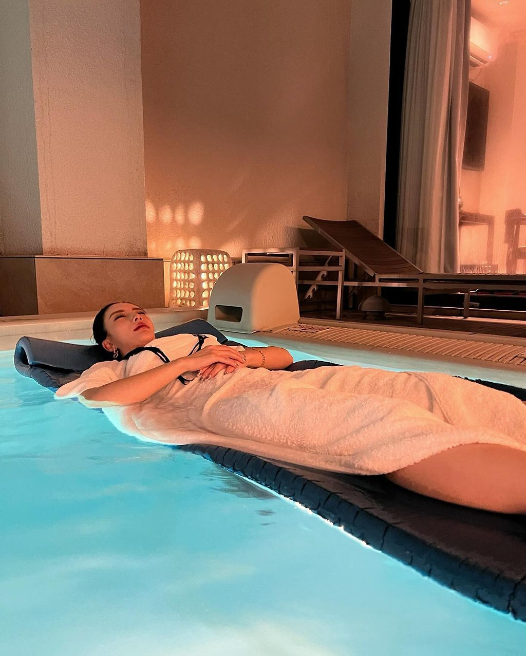 건강한 몸매로 한때 유명했던 사나 친구 근황.jpg 