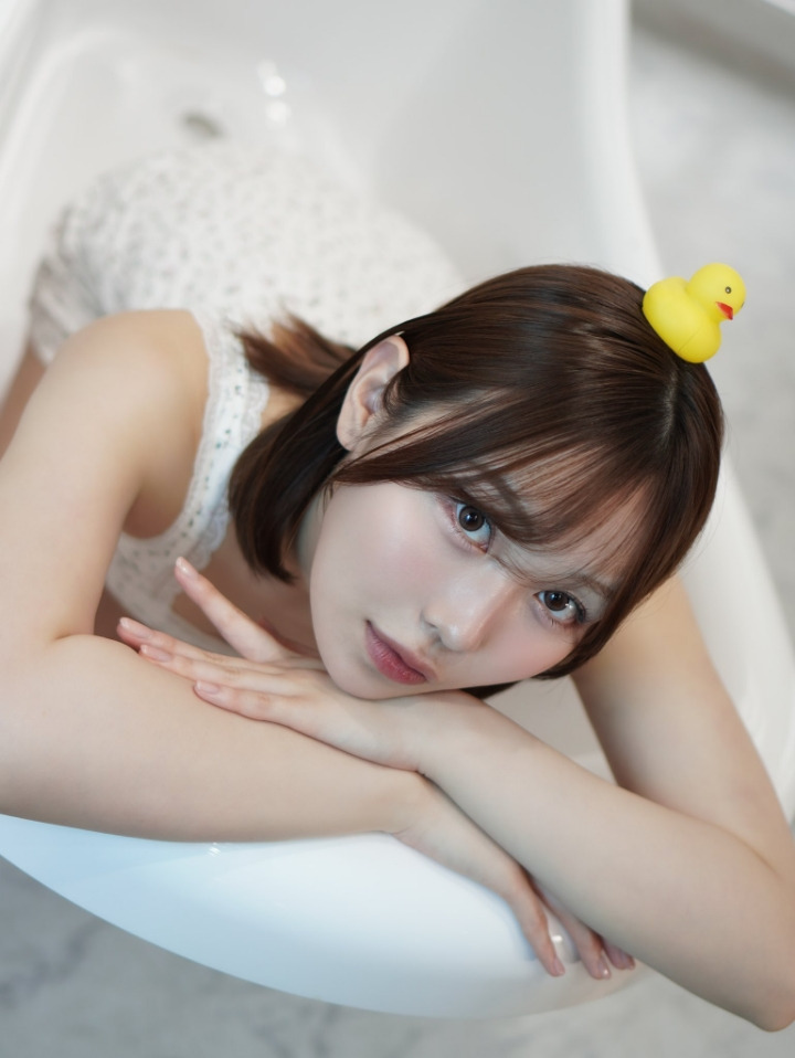 9월 데뷔작 대박난 몸매 좋은 AV 신인 배우.jpg 