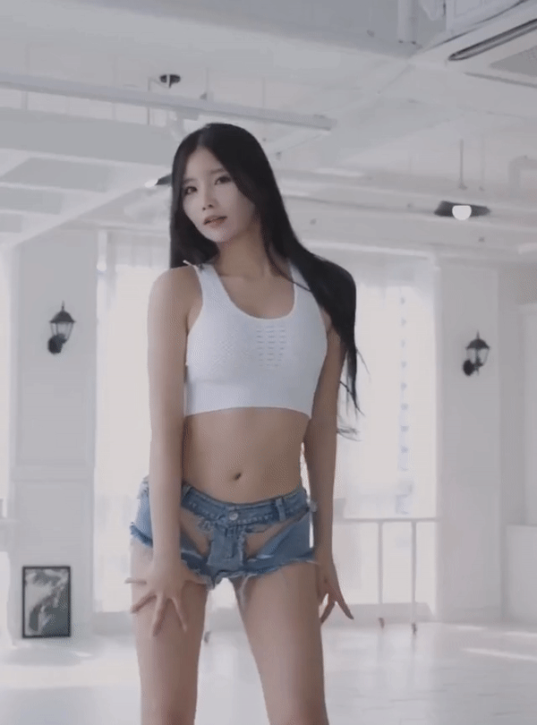 포켓걸스 연지 찢어진 핫청팬츠.gif 