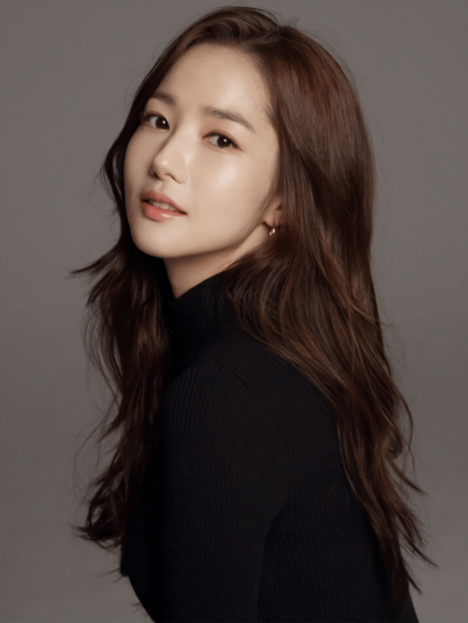 검은폴라티 입은 배우들 프로필사진