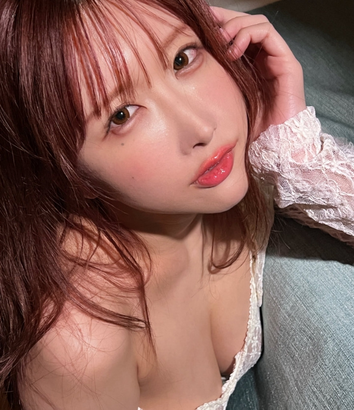 요즘 포텐 터져서 얼굴이 더 이뻐지고 몸매 1티어 AV 배우.jpg 