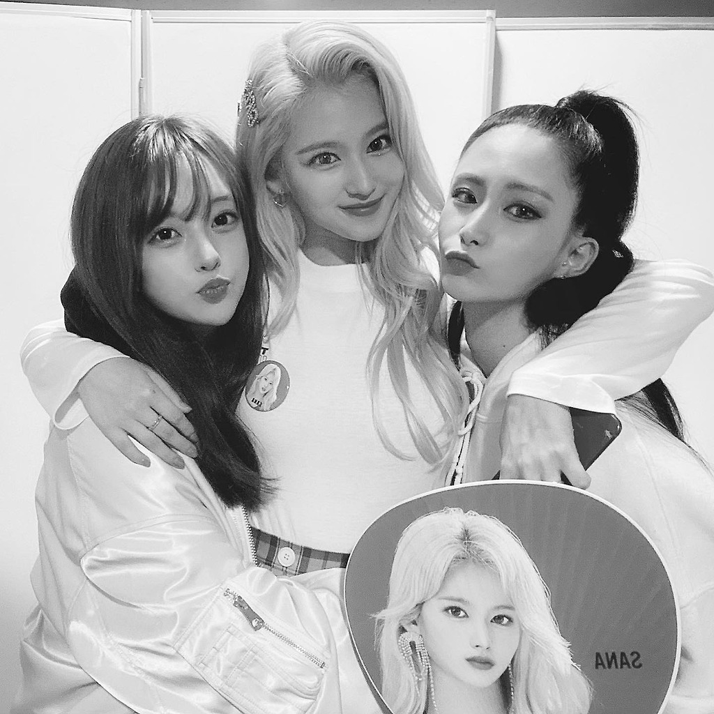 건강한 몸매로 한때 유명했던 사나 친구 근황.jpg 