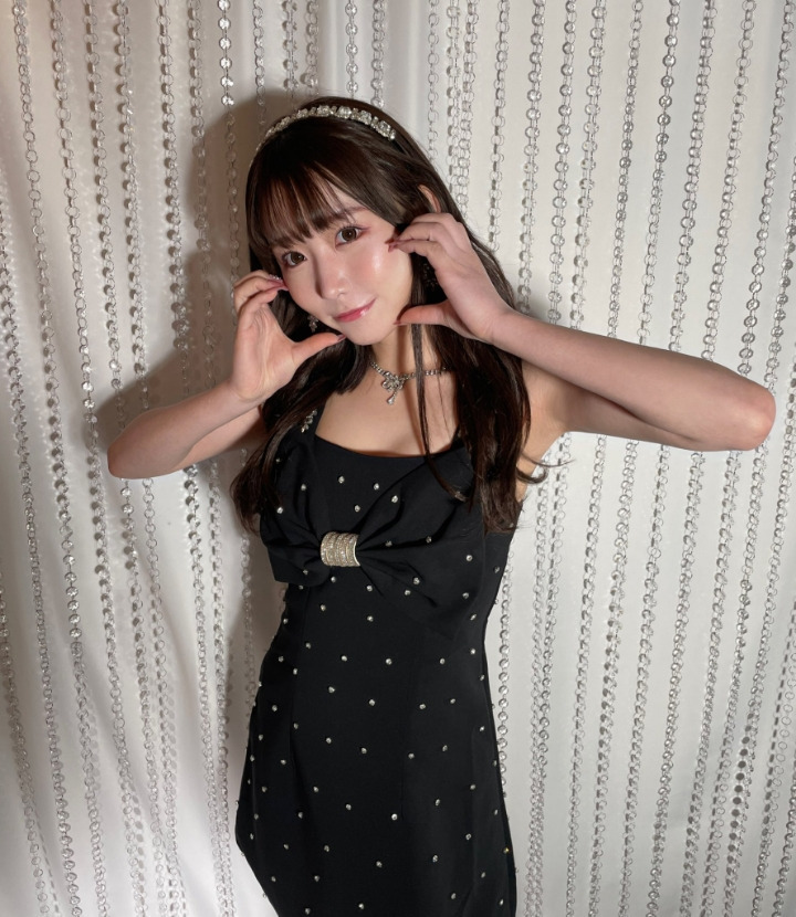 이쁘고 몸매 좋고 눈빛 개쩌는 AV 배우.jpg 