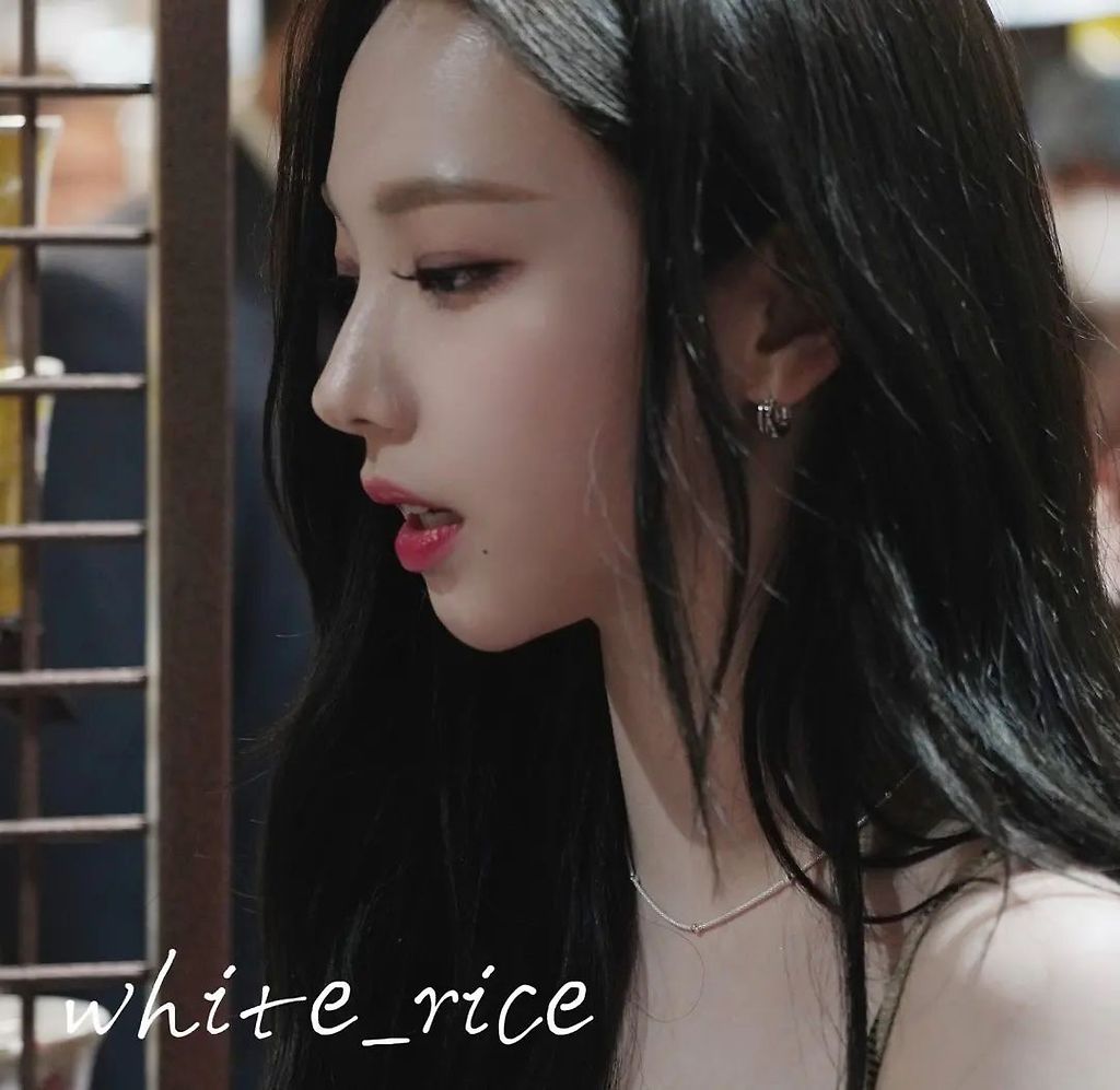 LA에서 에스파 카리나