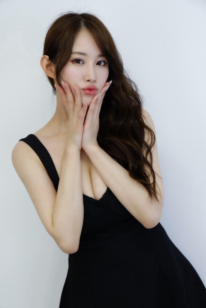 비율 좋은 K컵 AV 배우.jpg 