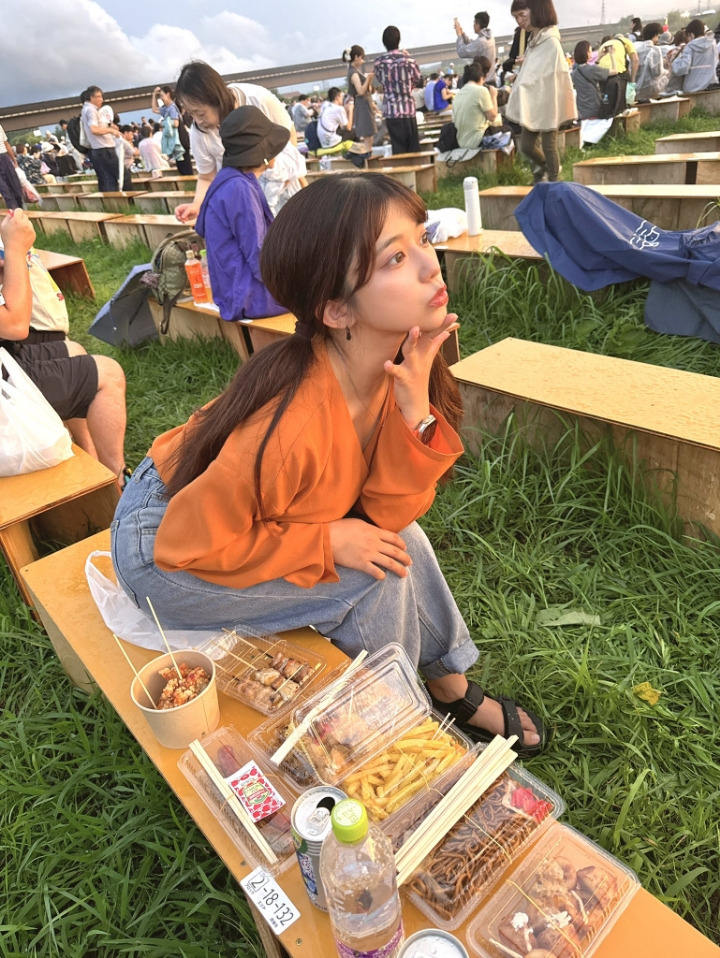 이쁘고 몸매도 좋고 연기 잘하고 키스 잘하는 AV 신인 배우.jpg 