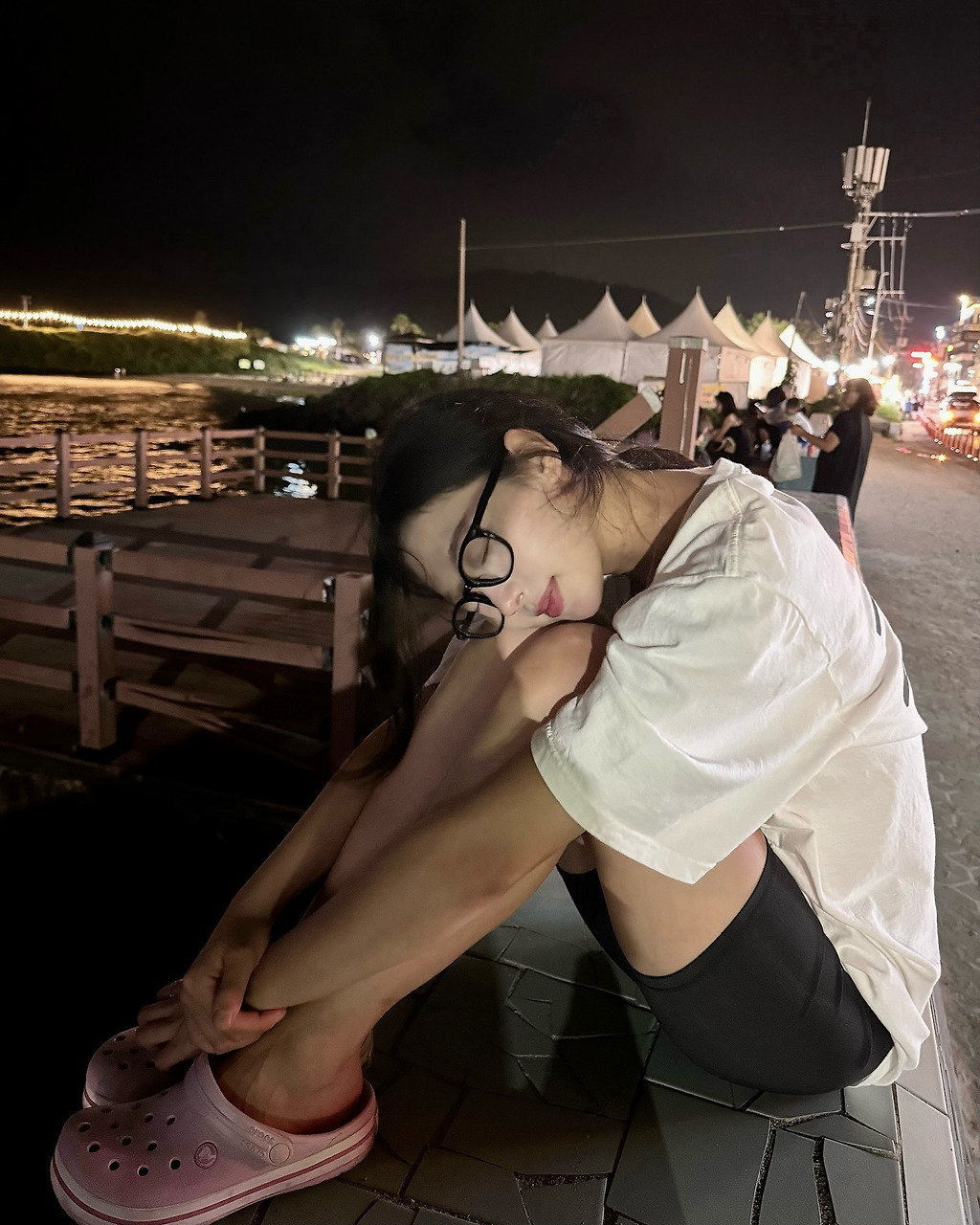 해변에 놀러간 우수한 치어리더.jpg 