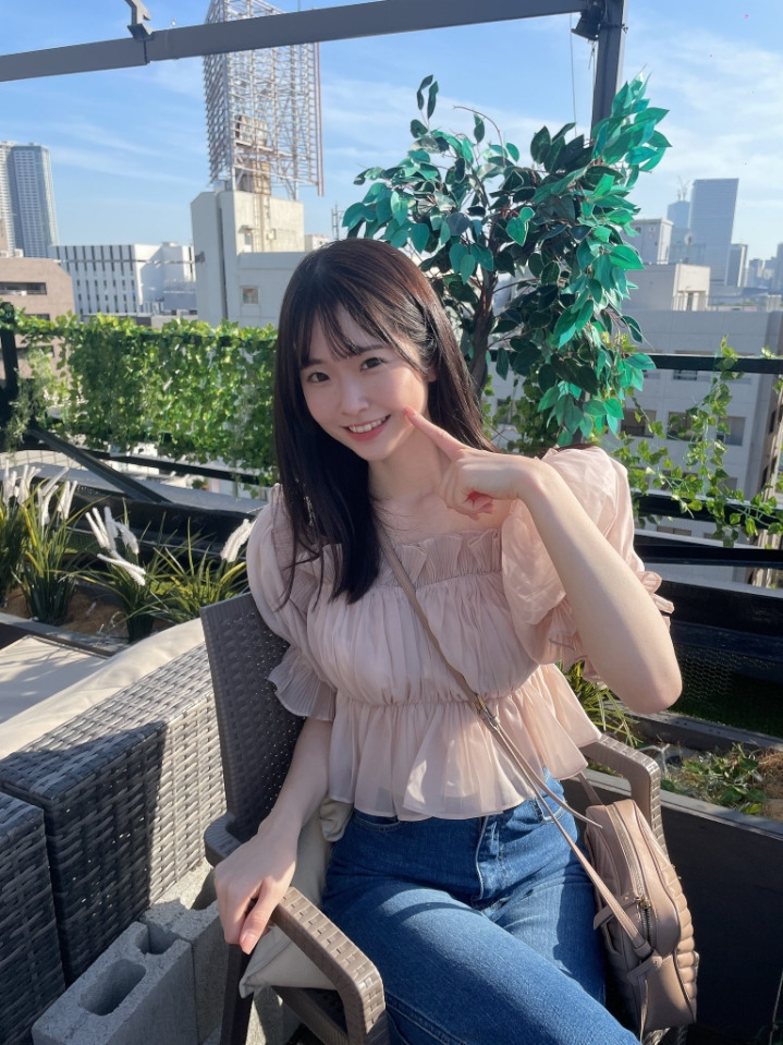요즘 fc2에서 넘어와서 대박 성공한 AV 신인 배우.jpg 