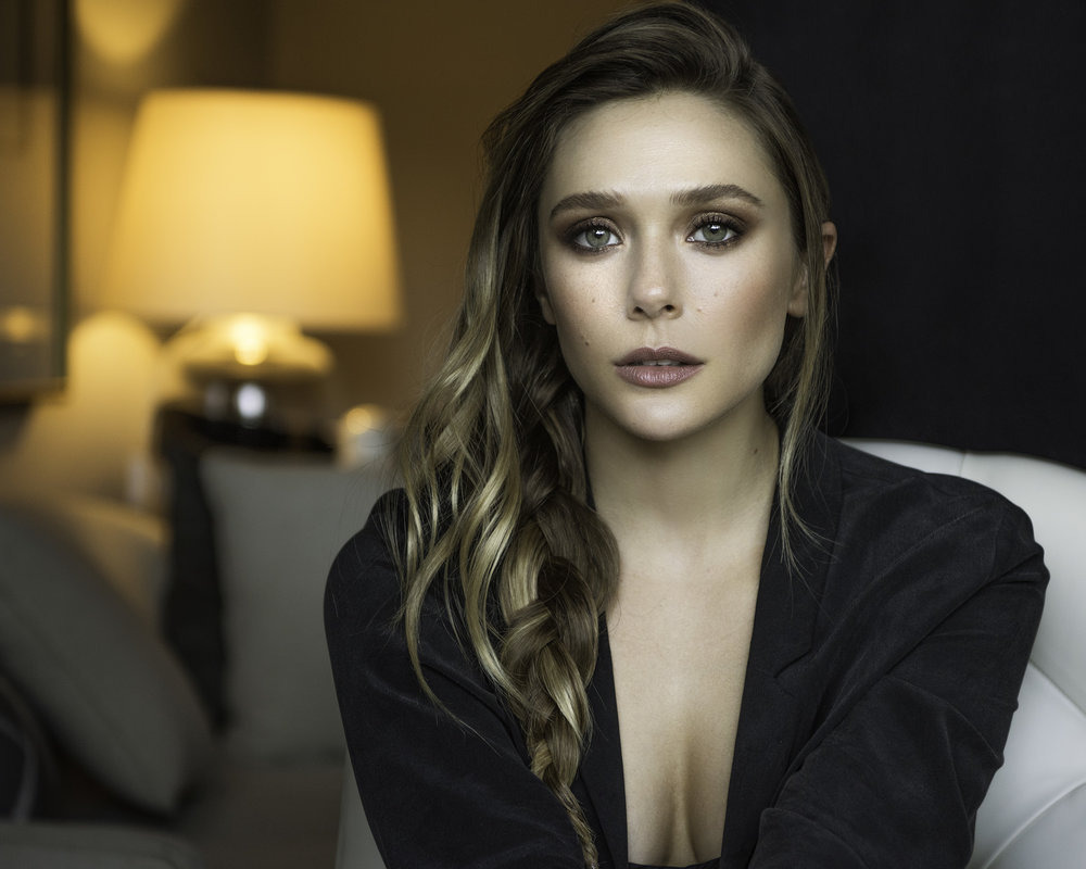 글래머 엘리자베스 올슨 Elizabeth Olsen - 디쁠