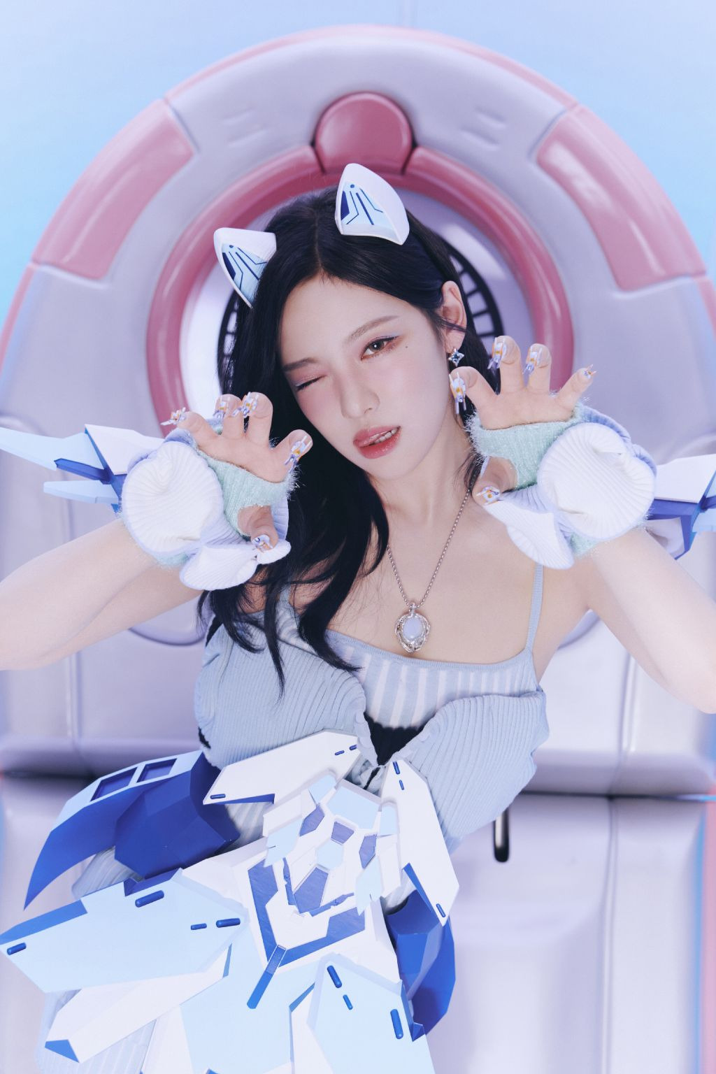 닝닝 Hot Mess 티저사진🧡