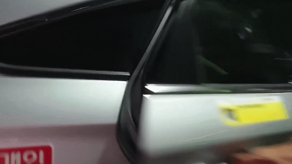 일본인 택시 태워보내는 쿨한 천안 아재 - 짤티비
