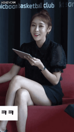 박지영 아나운서 허벅지 - 꾸르