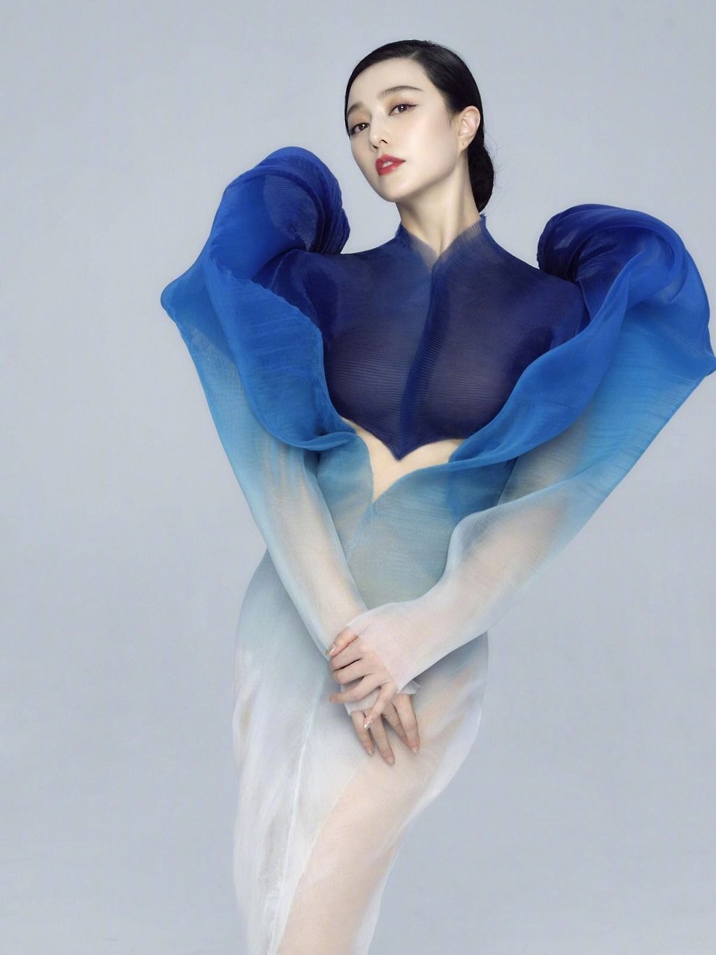 3D 프린팅 드레스 입은 판빙빙 - 꾸르