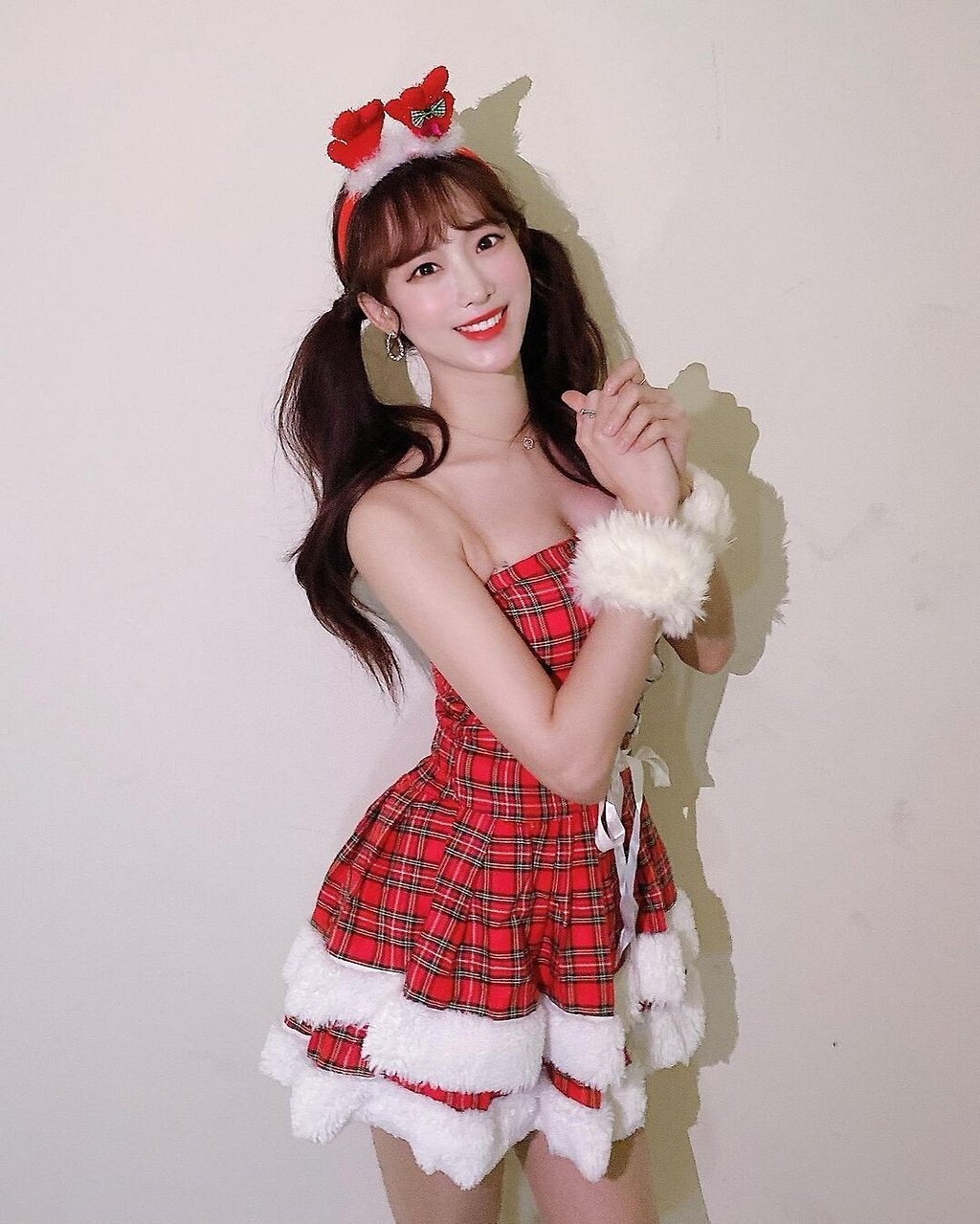 산타복 입은 김한나 안지현 치어리더 - 꾸르