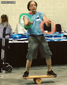 다채롭게 빛나는 브랜드를 위하여(14) 멀티플레이.gif