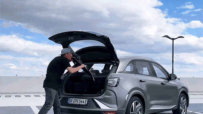 hyundai-micro-travel-challenge9.gif