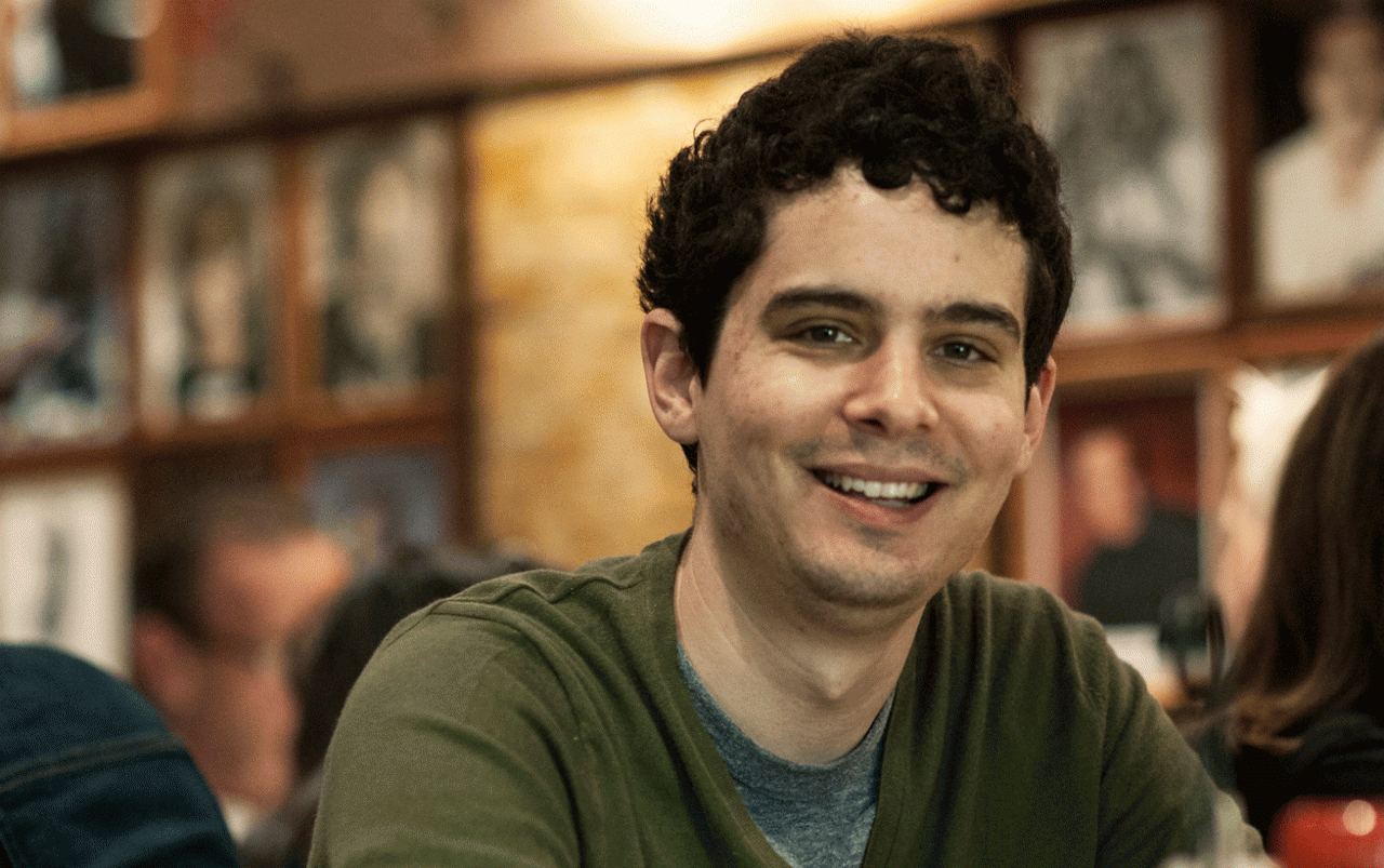 Damien-Chazelle-Portrait-Whiplash-Diner-1280x803.gif