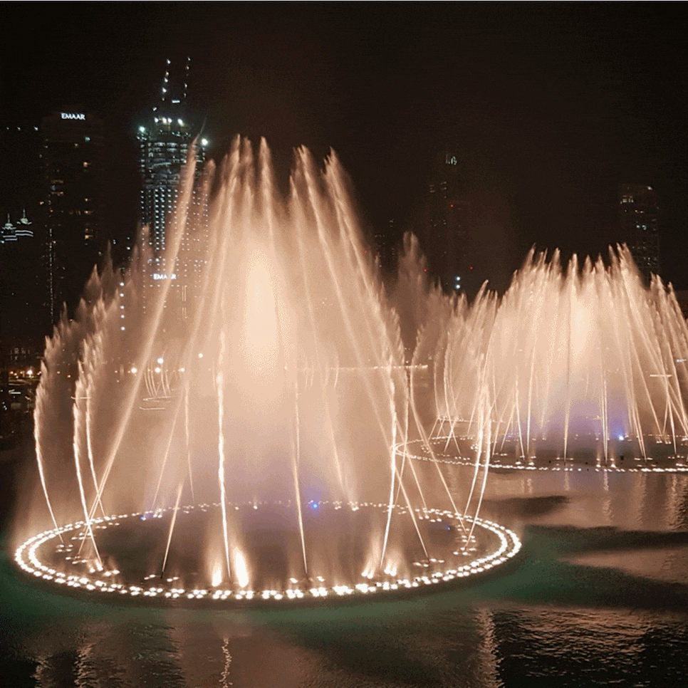 두바이몰_분수쇼.gif
