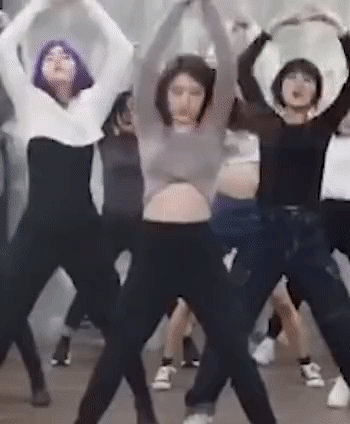 ezgif.com-video-to-gif (2).gif