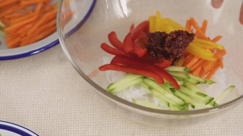 ezgif.com-video-to-gif (8).gif