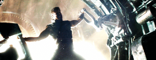 Thor-avengers-infinity-war-1-and-2-40877494-500-194.gif