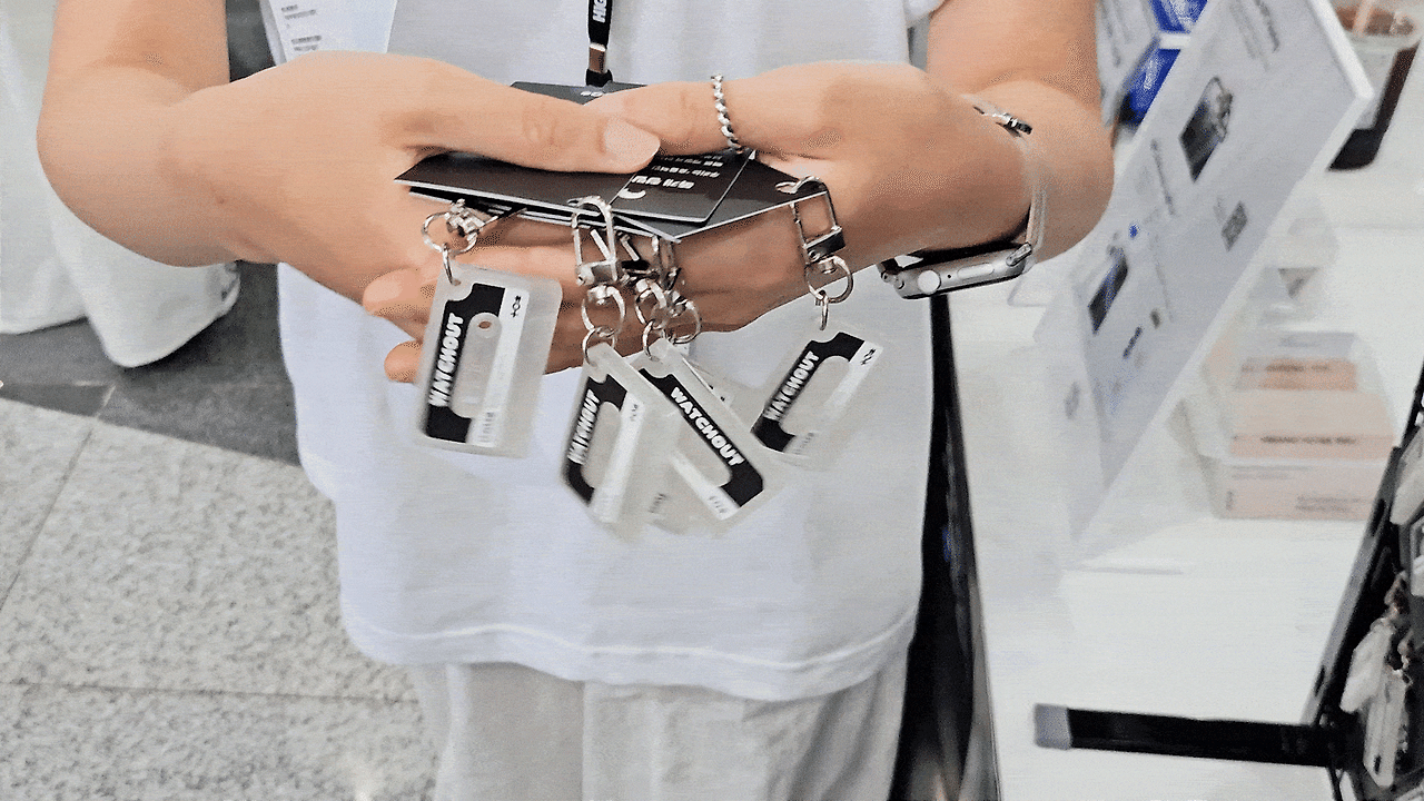 freecompress-다빈님 키링(저용량).gif