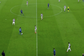 6번 카세미루.gif