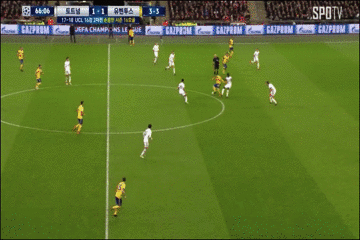 유벤투스 두 번째 골.gif