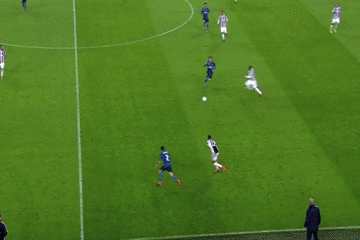 6번 카세미루2.gif