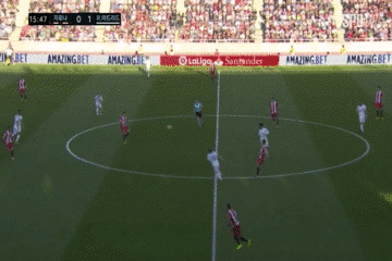 측면 공략.gif