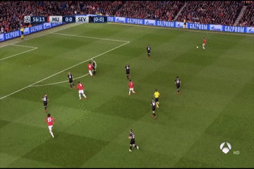 #12 맨유 공격찬스.gif