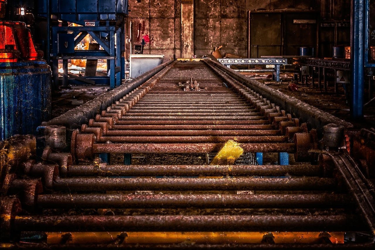 transport-3628841_1920(rust belt).jpg