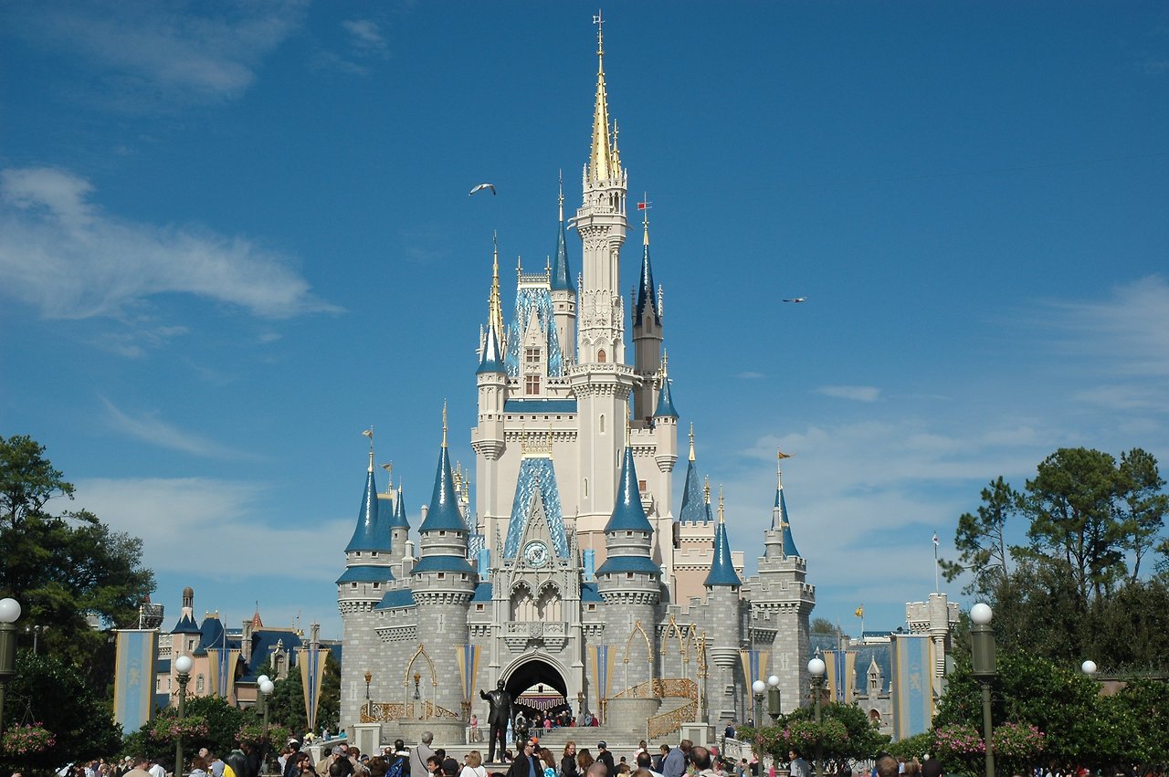Walt-Disney-World-Castle-Wallpaper-.jpg