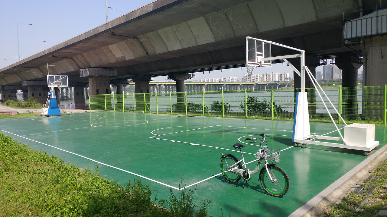 한남나들목 바로 앞.jpg