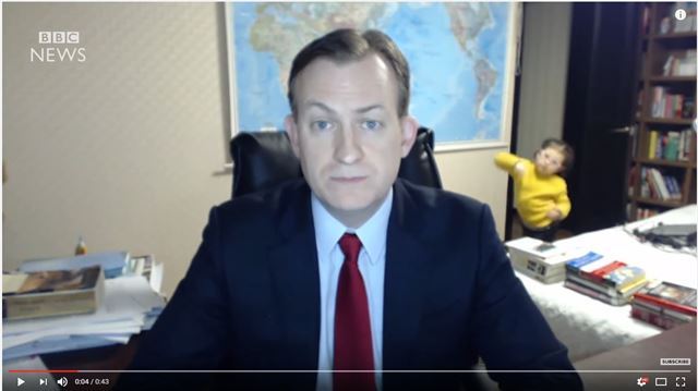 BBC 인터뷰 난입 아기.jpg