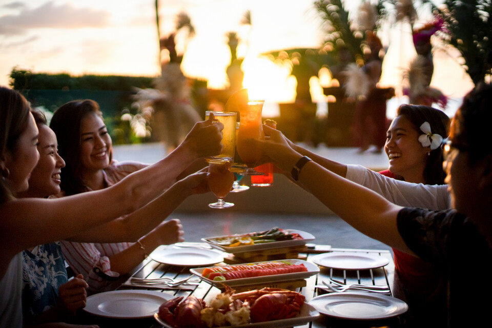 Breezes Restaurant - 1378949.jpg